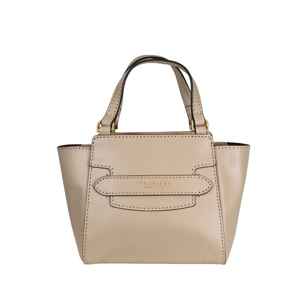 Lucrezia borsa a mano