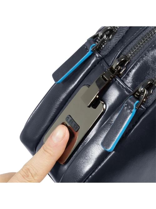 Herren-Pochette mit Fingerabdruckverschluss PIQUADRO | AC6902B2RZBLU2