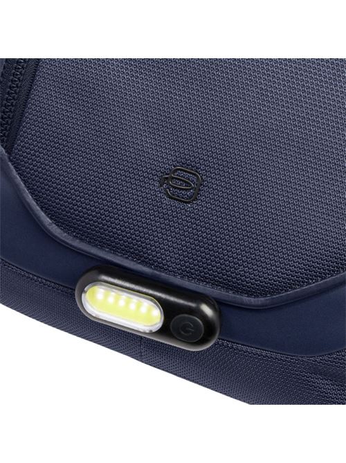 Zaino da viaggio porta pc 14 in tessuto riciclato PIQUADRO | CA6927S143BMEBLU