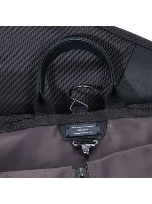 Portabiti pieghevole PIQUADRO | PA7047BR2EN